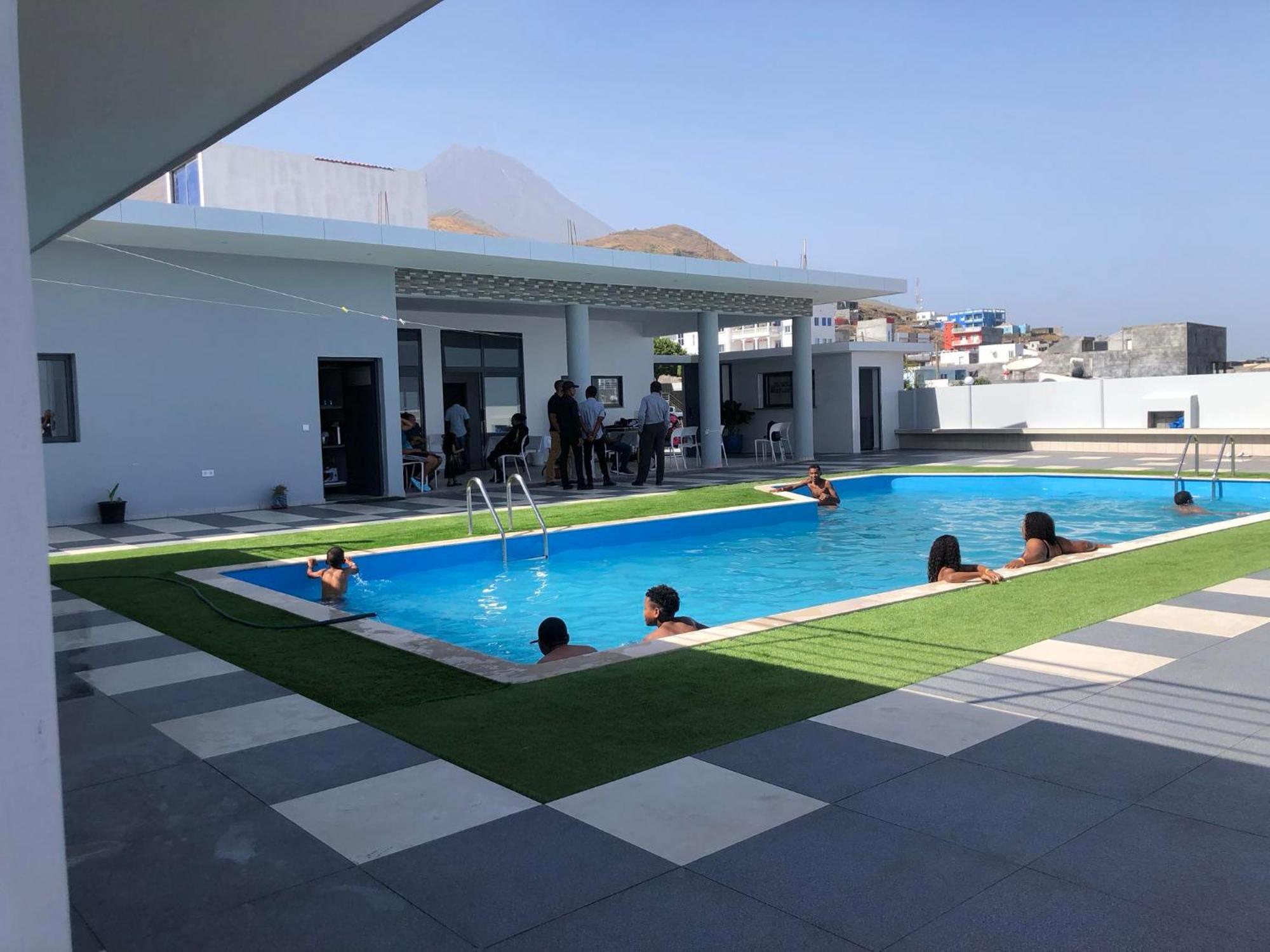 Edificio Cosec Hotel Cova Figueira Εξωτερικό φωτογραφία
